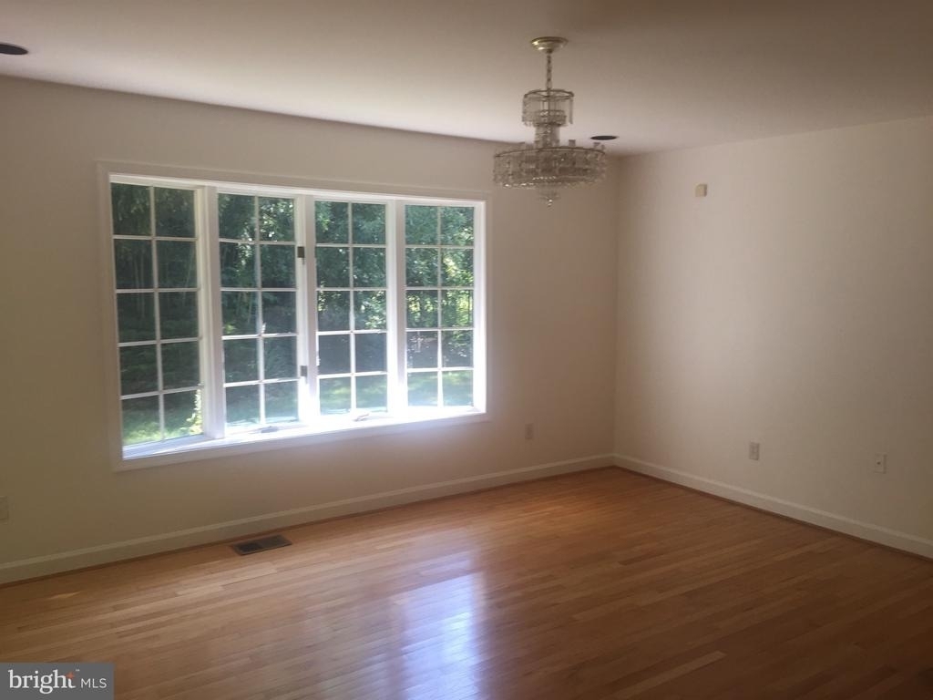 9917 Betteker Lane - Photo 9