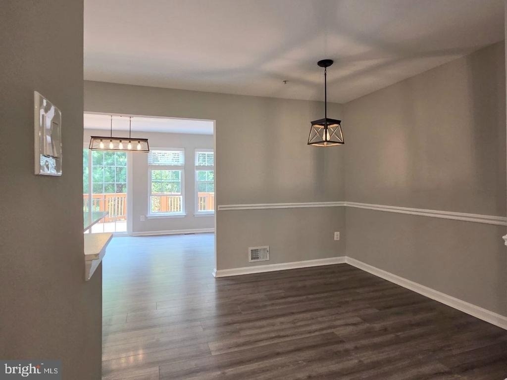 4613 Ripley Manor Terrace - Photo 5