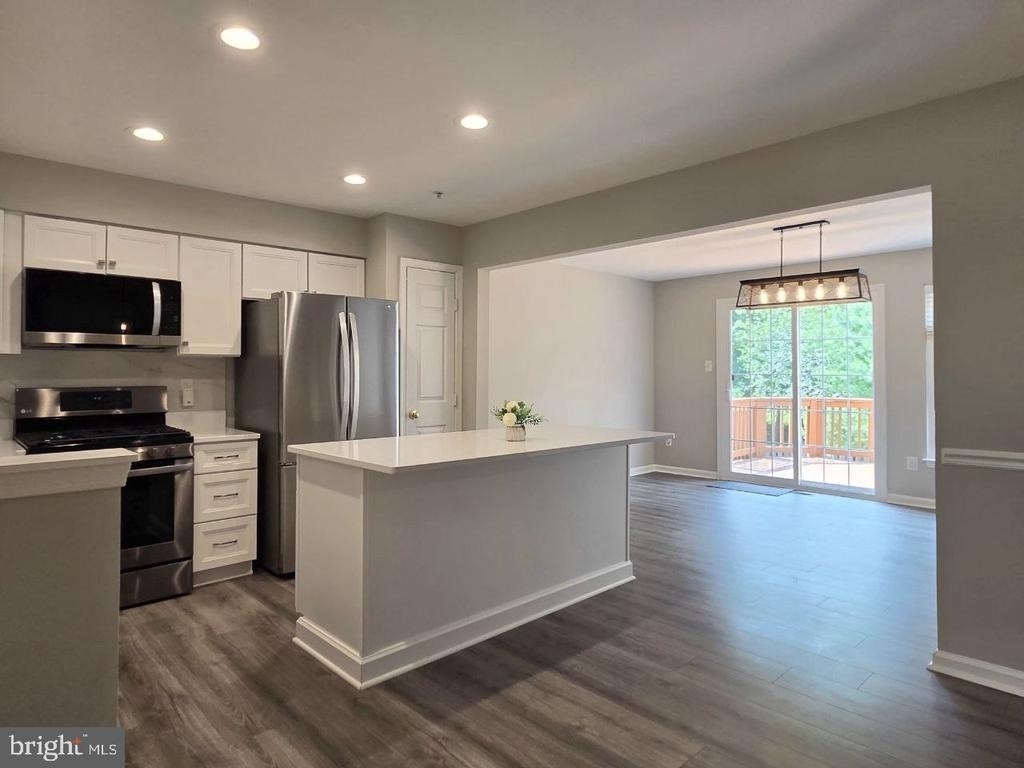4613 Ripley Manor Terrace - Photo 7
