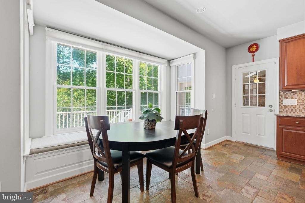 10117 Meyer Point Terrace - Photo 14