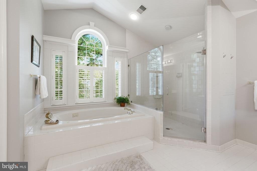 10117 Meyer Point Terrace - Photo 20
