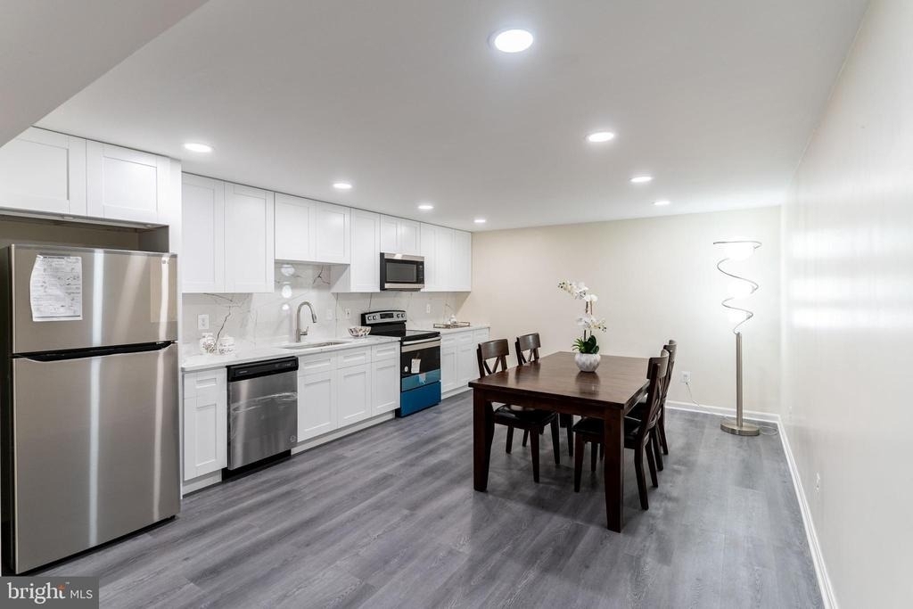 10117 Meyer Point Terrace - Photo 25
