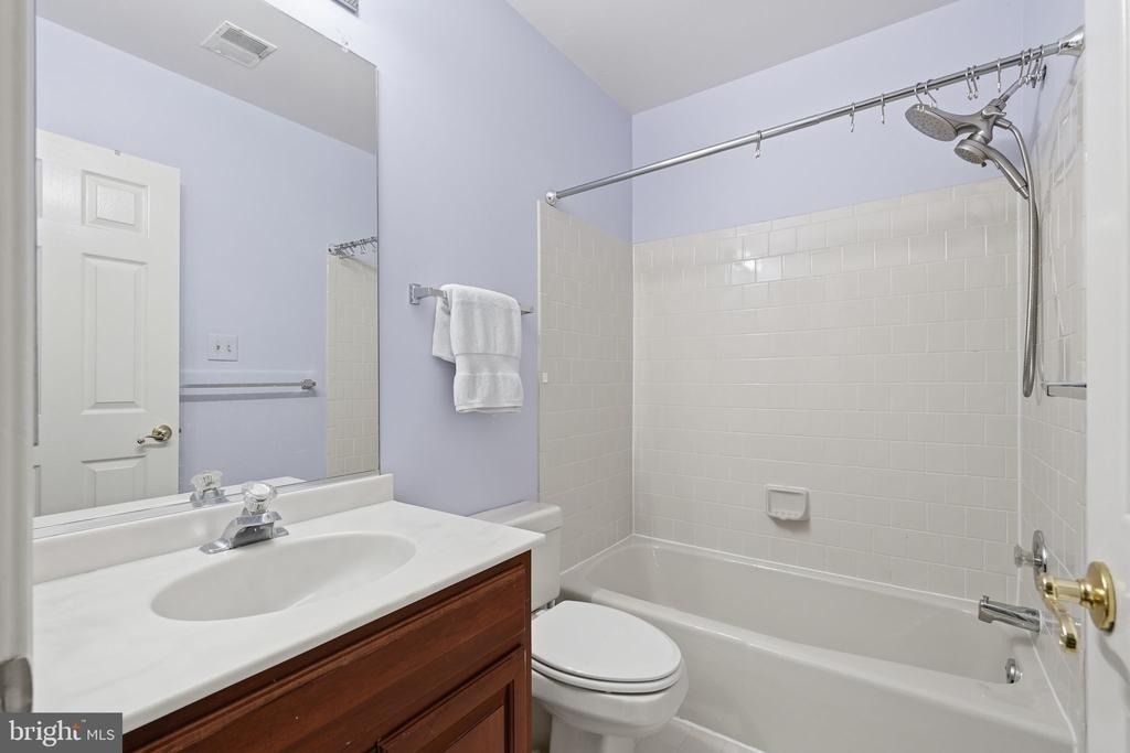 10117 Meyer Point Terrace - Photo 29