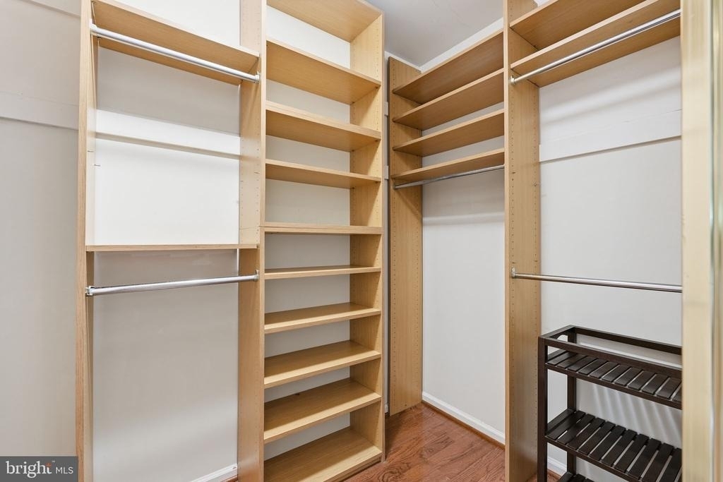 10117 Meyer Point Terrace - Photo 19