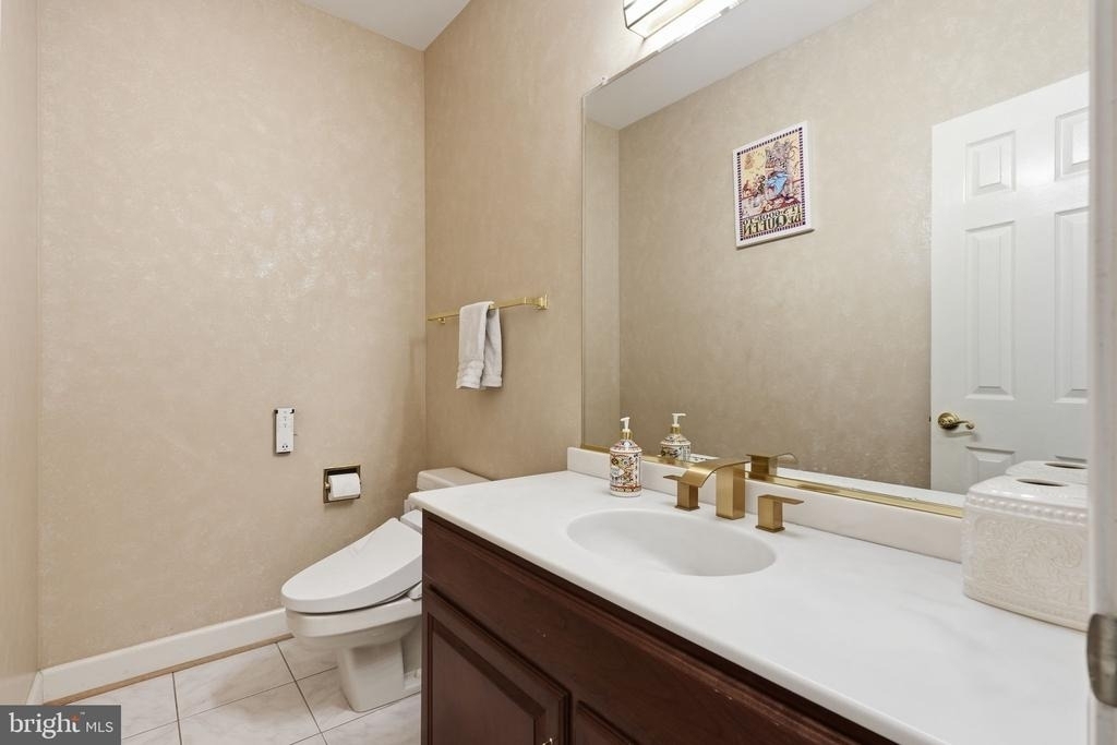 10117 Meyer Point Terrace - Photo 16