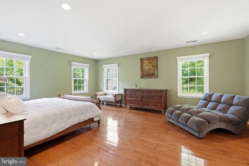 10117 Meyer Point Terrace - Photo 17