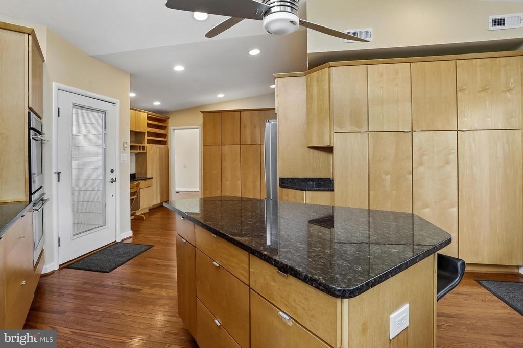 3301 Shirley Ln - Photo 13