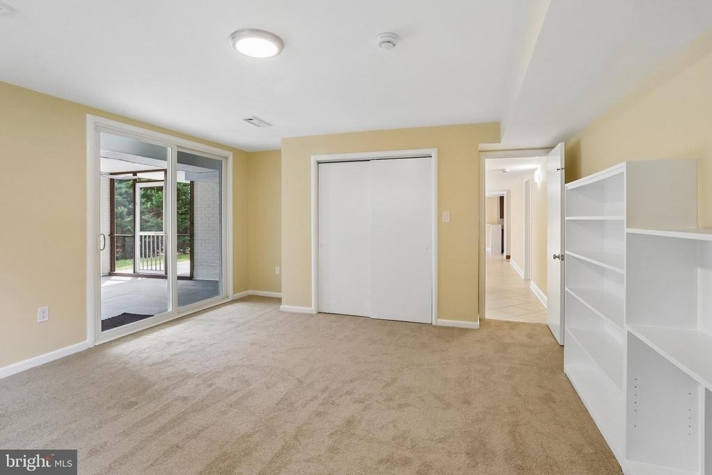 3301 Shirley Ln - Photo 33
