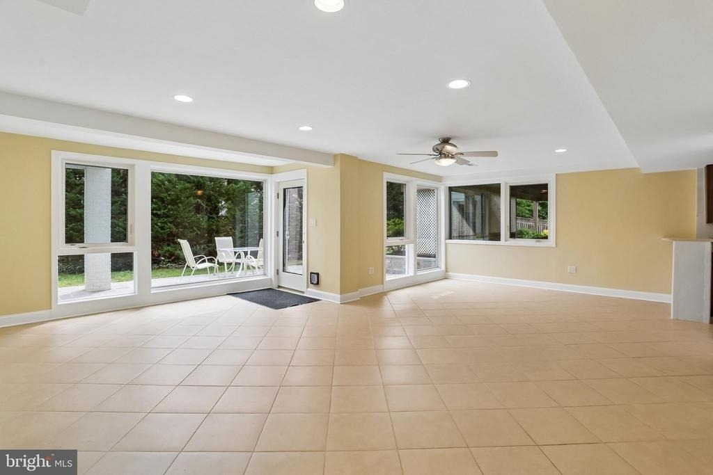 3301 Shirley Ln - Photo 28