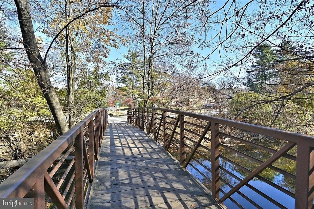 3301 Shirley Ln - Photo 48