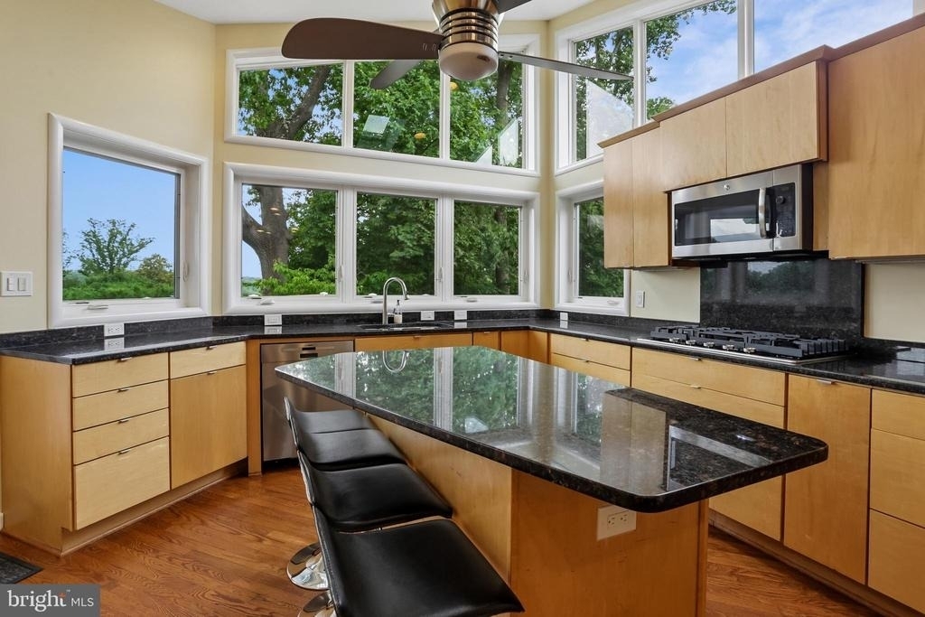 3301 Shirley Ln - Photo 12