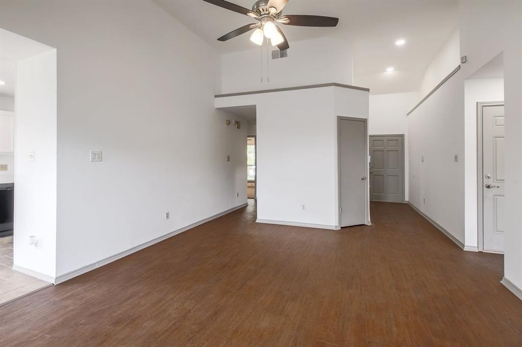 502 Eaglecreek Dr - Photo 9