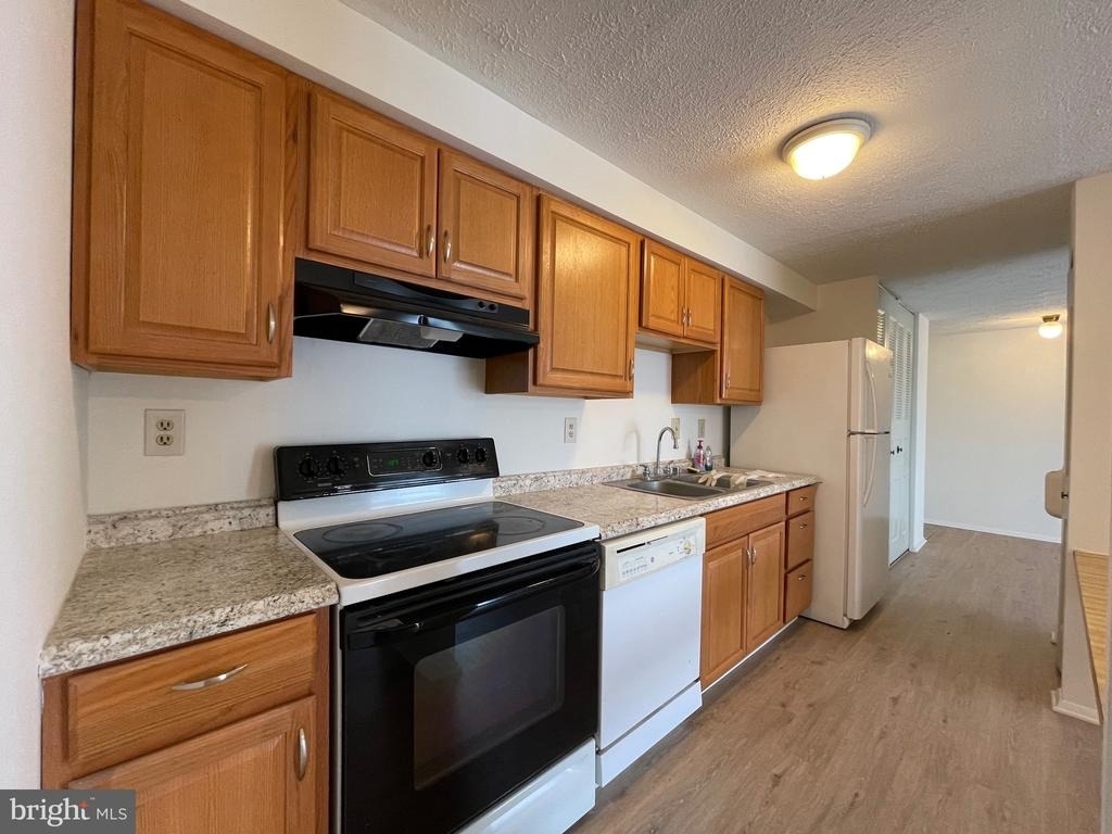 1001 Heather Ridge Drive - Photo 5