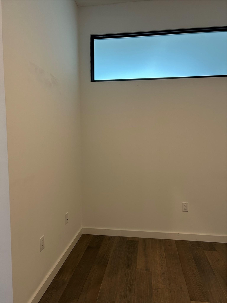 800 Embassy Dr - Photo 12