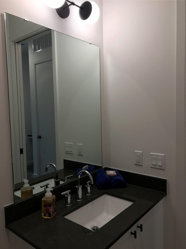 800 Embassy Dr - Photo 27