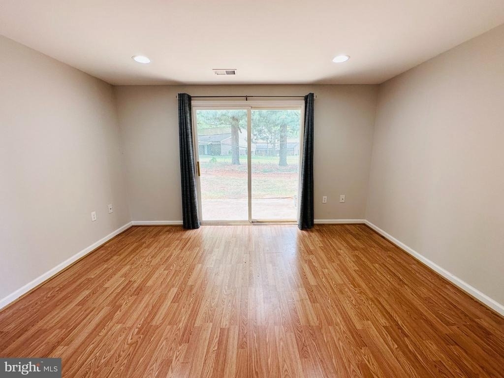 34 Carroll View Avenue - Photo 3