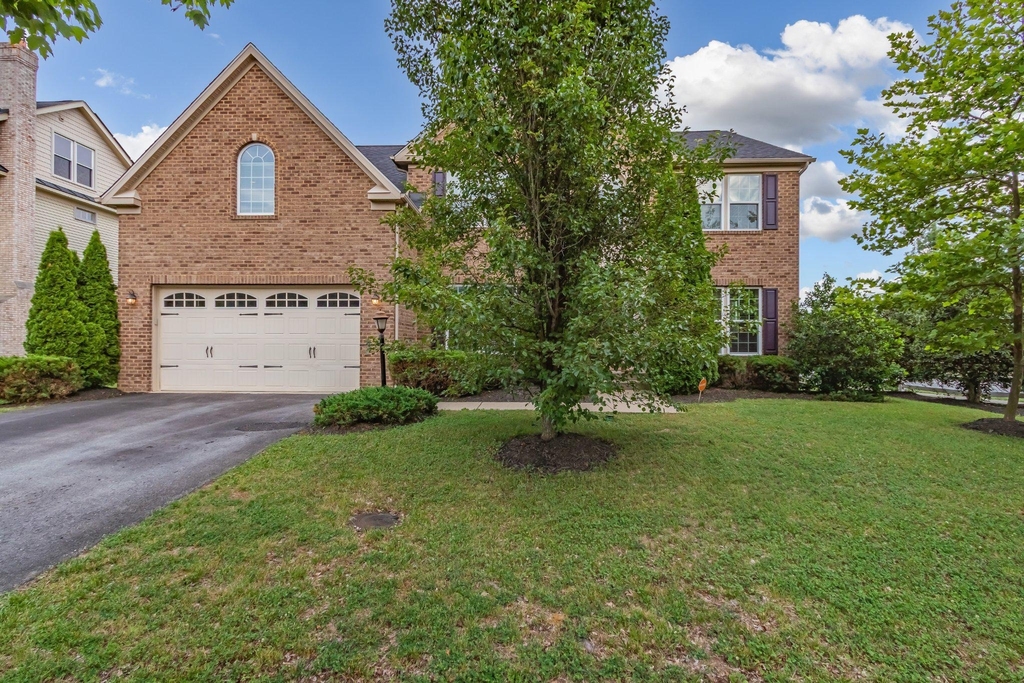 10600 Sugarberry Street - Photo 0