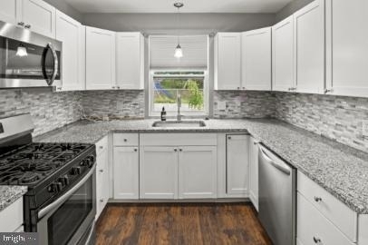 237 3rd Avenue - Photo 8