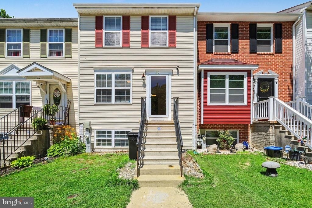 32 Tameron Place - Photo 0
