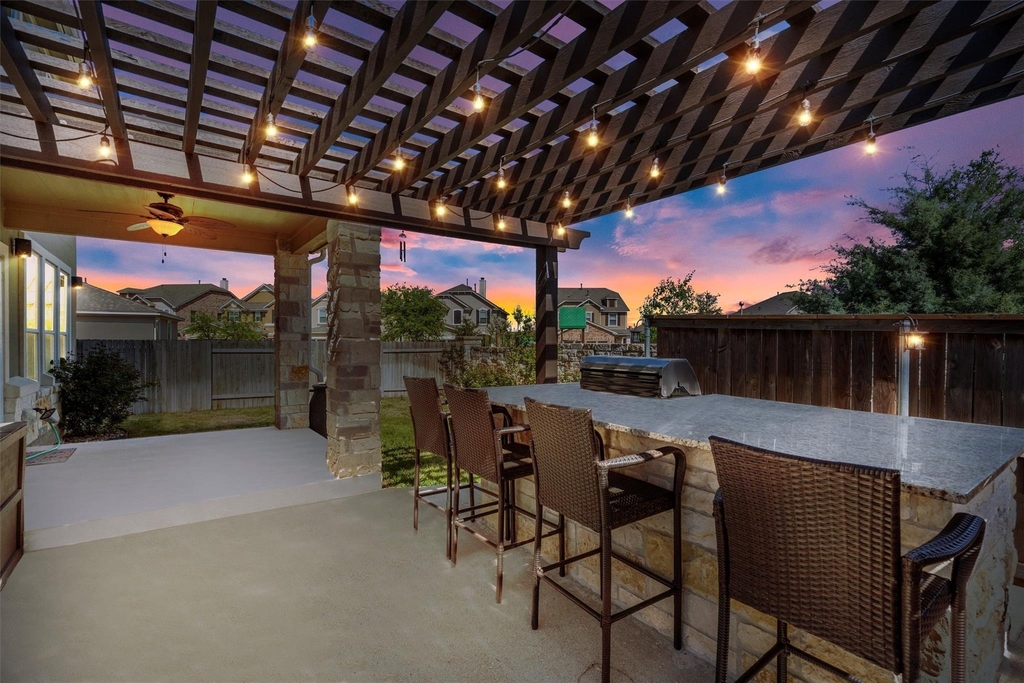 100 Speckle Park Dr - Photo 0