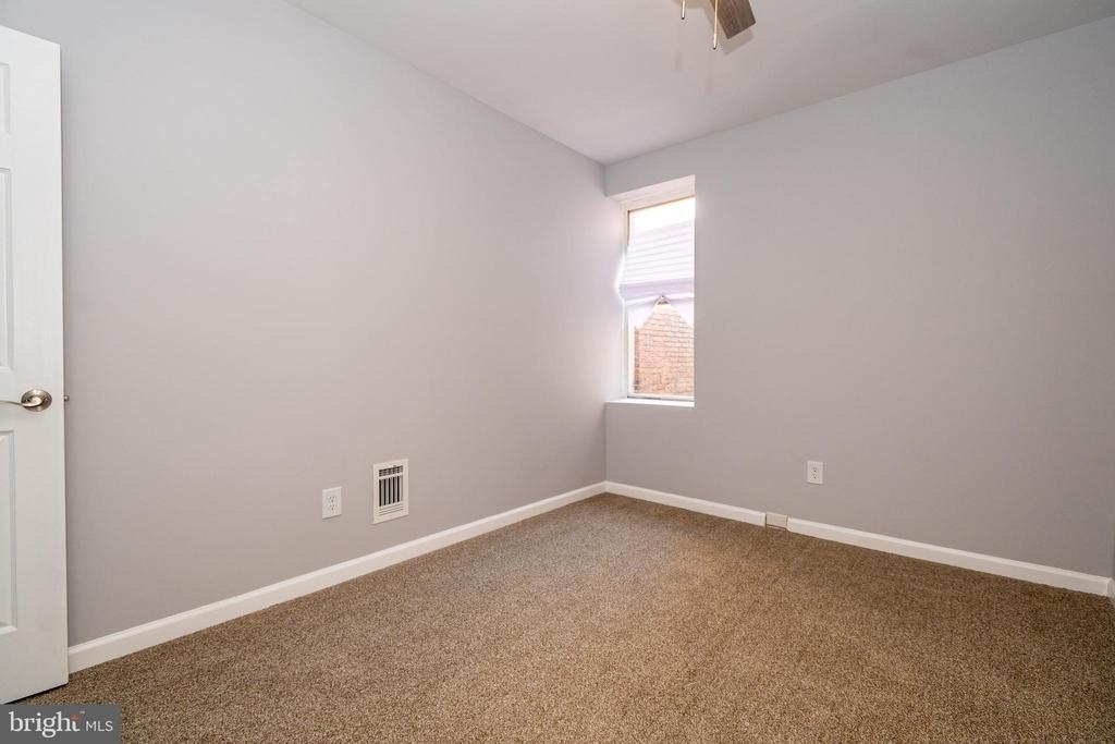 2732 Riggs Avenue - Photo 24