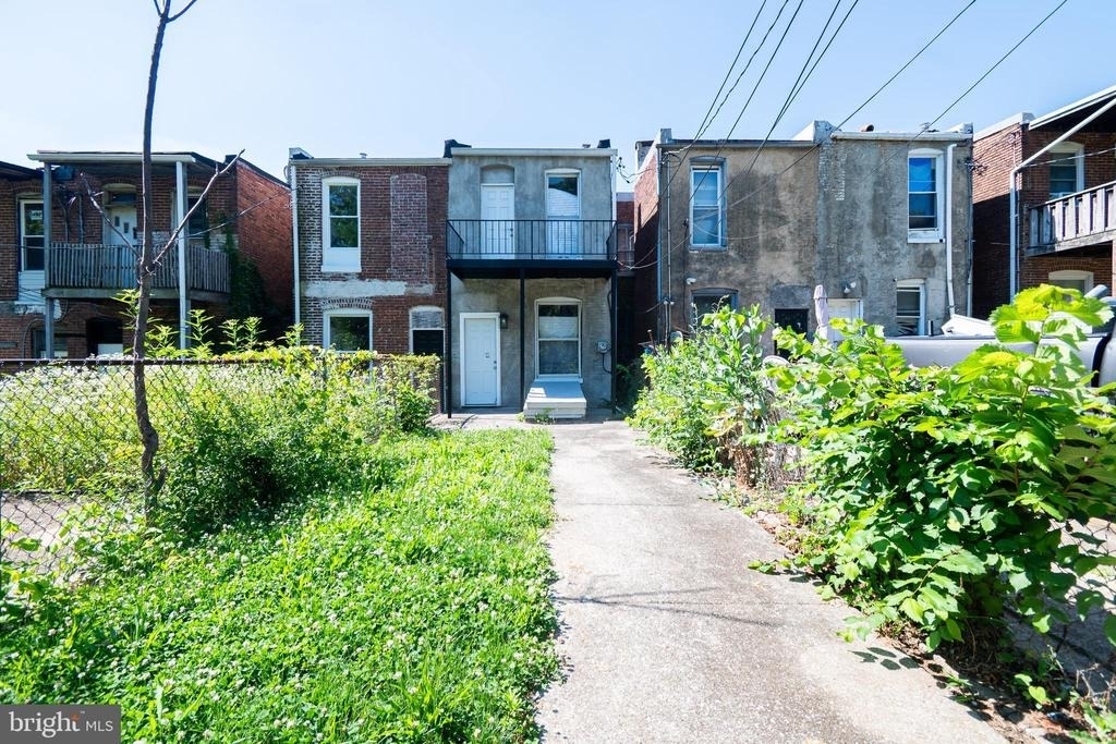 2732 Riggs Avenue - Photo 7