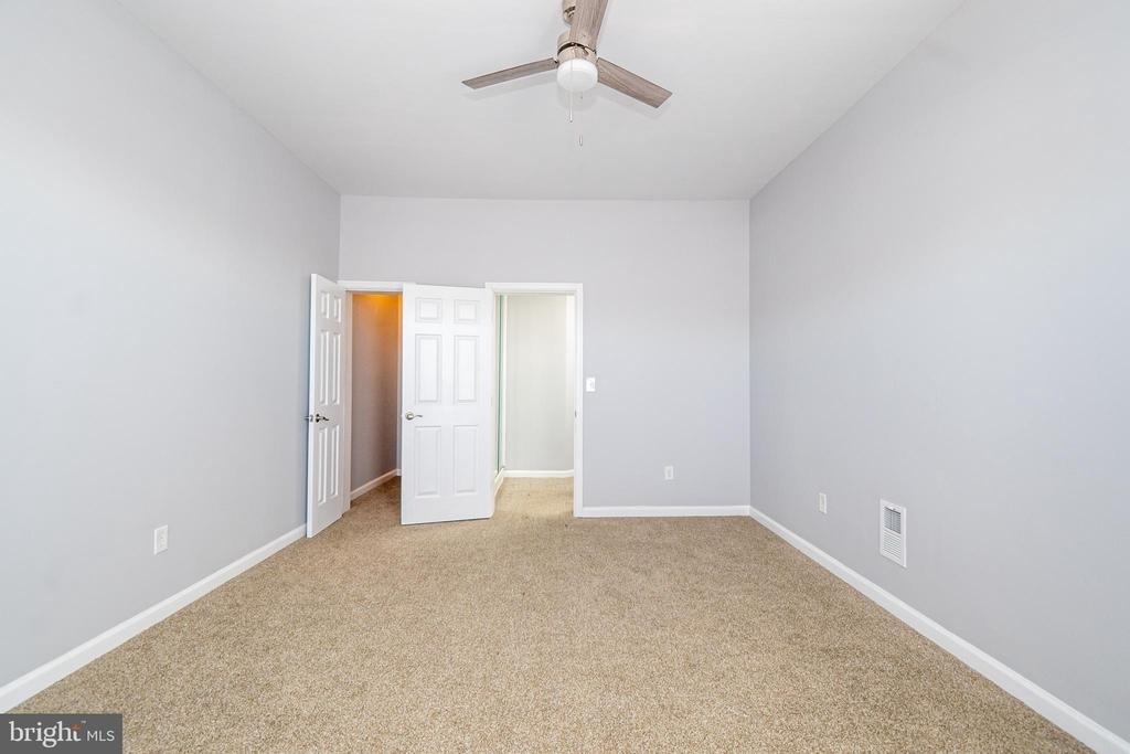2732 Riggs Avenue - Photo 23