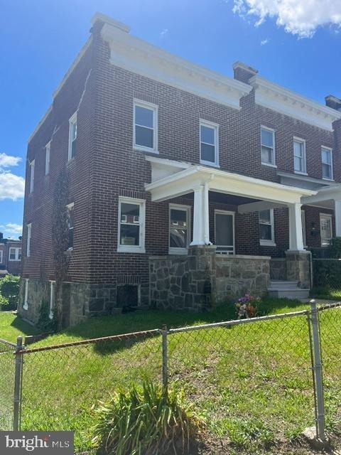 787 Linnard Street - Photo 1