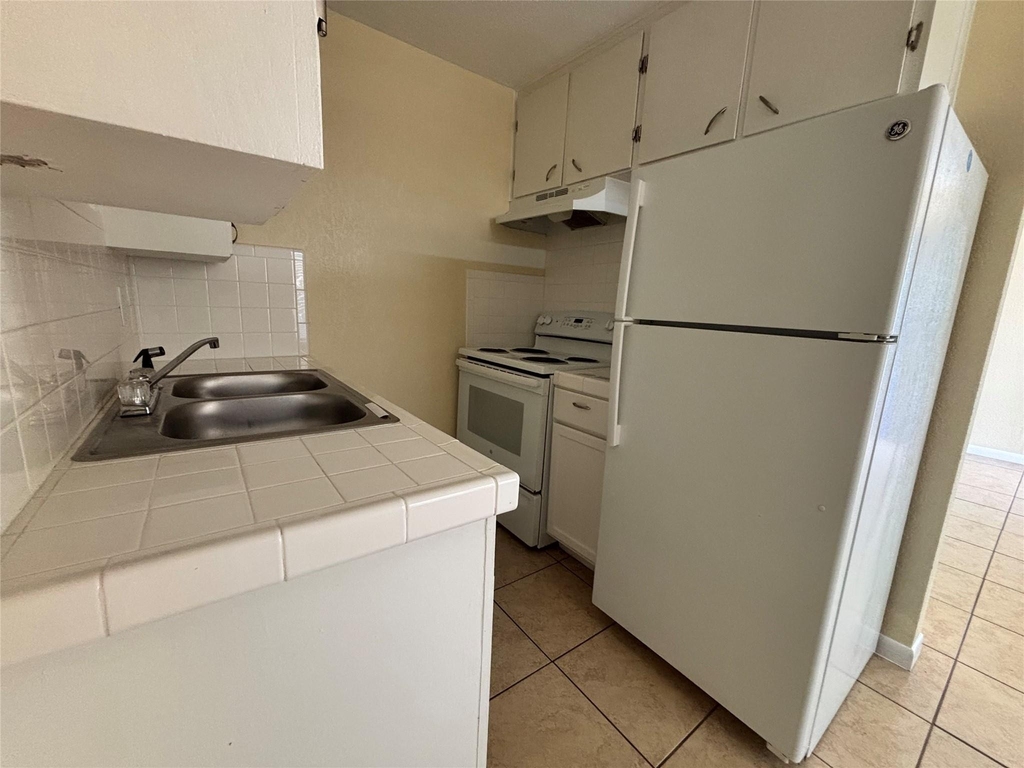 1206 Bundrant Dr - Photo 3
