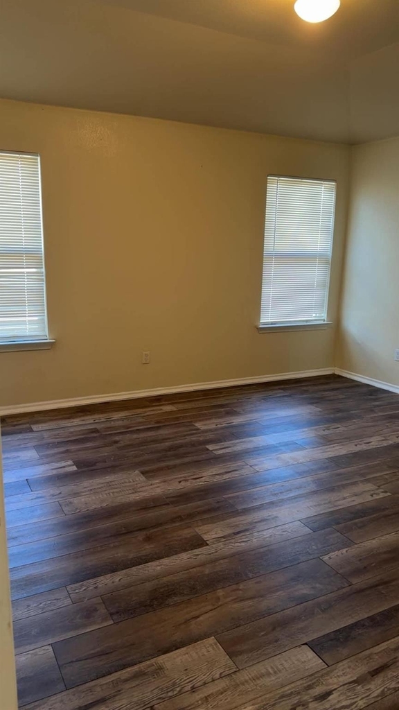 13004 Tinker St - Photo 7