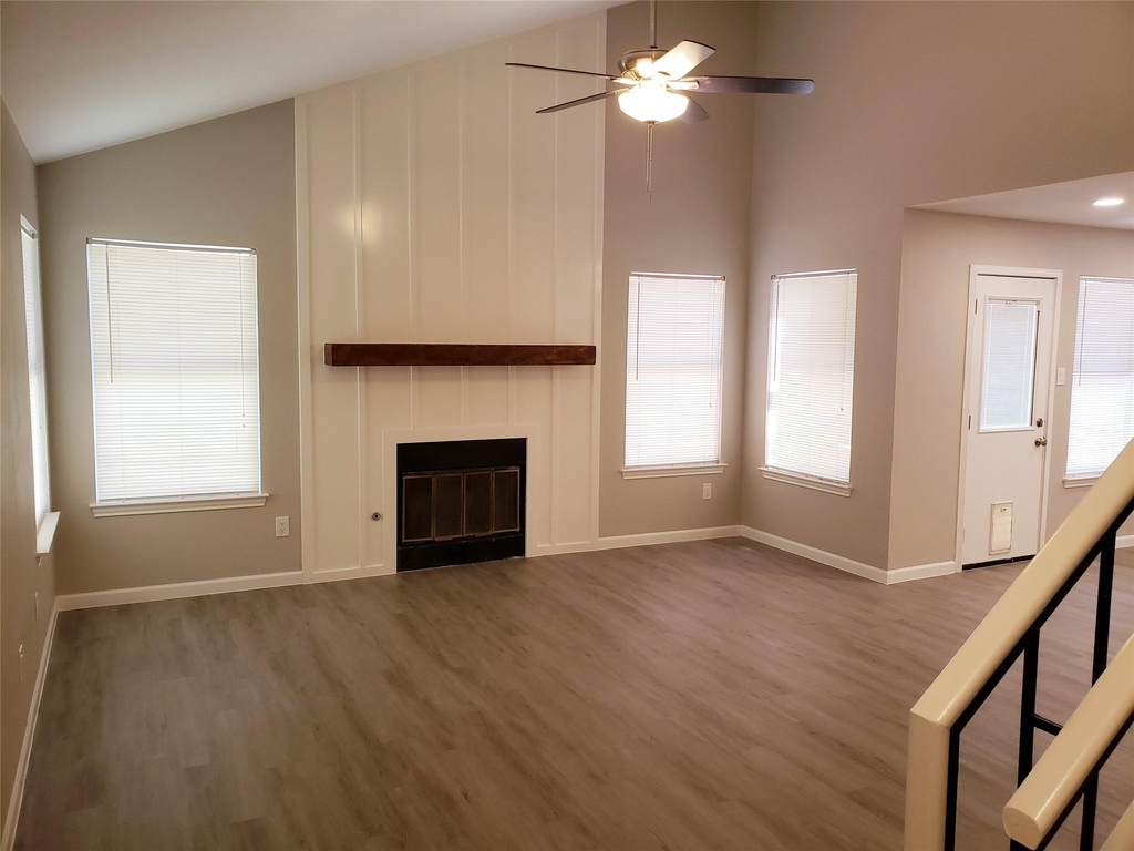 12913 Steeple Chase Dr - Photo 2