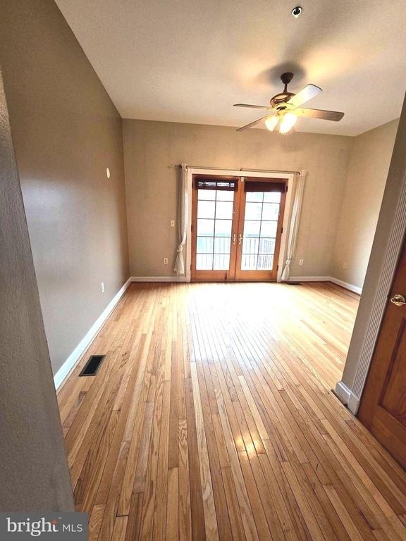704 S Bond Street - Photo 15