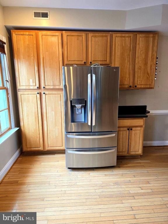 704 S Bond Street - Photo 7