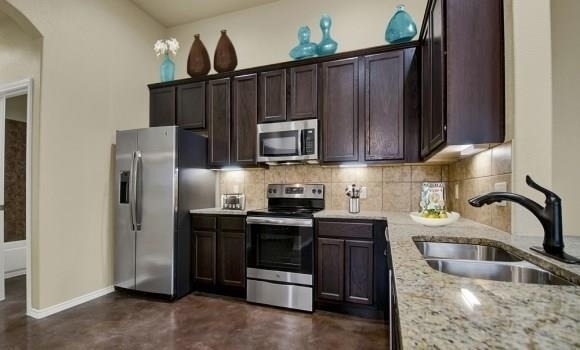 337 Emma Dr - Photo 2