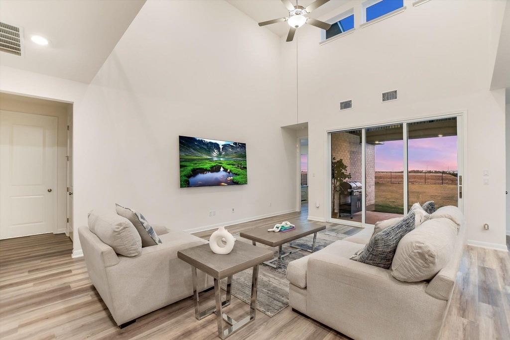 737 Leeward Pass - Photo 14