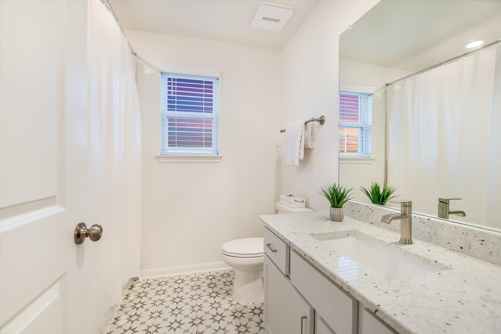 737 Leeward Pass - Photo 24