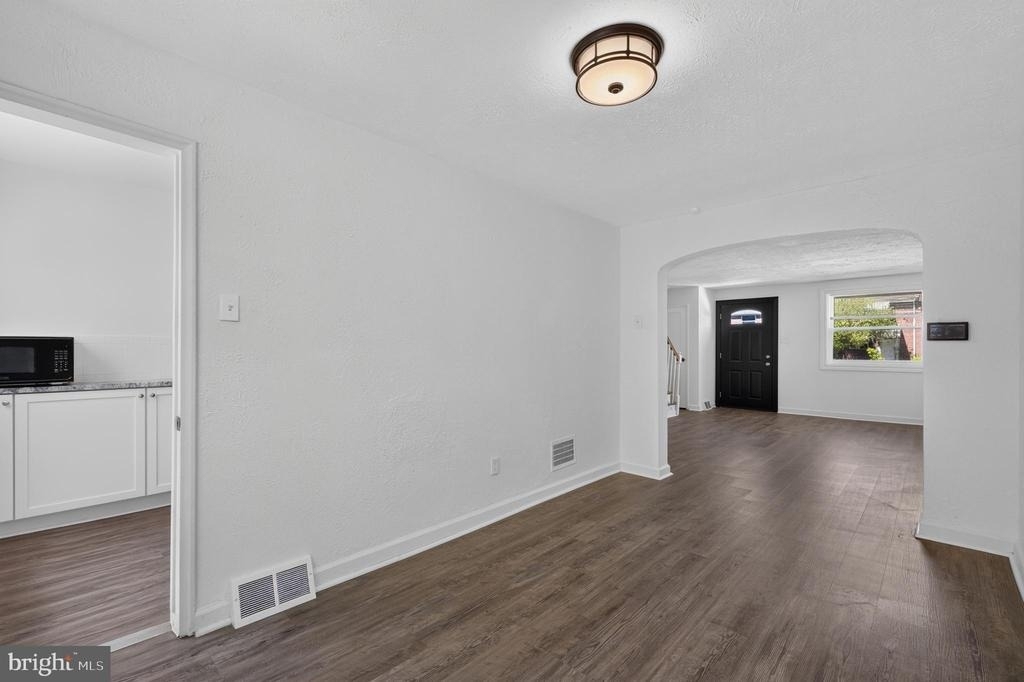 53 Madison Drive - Photo 7