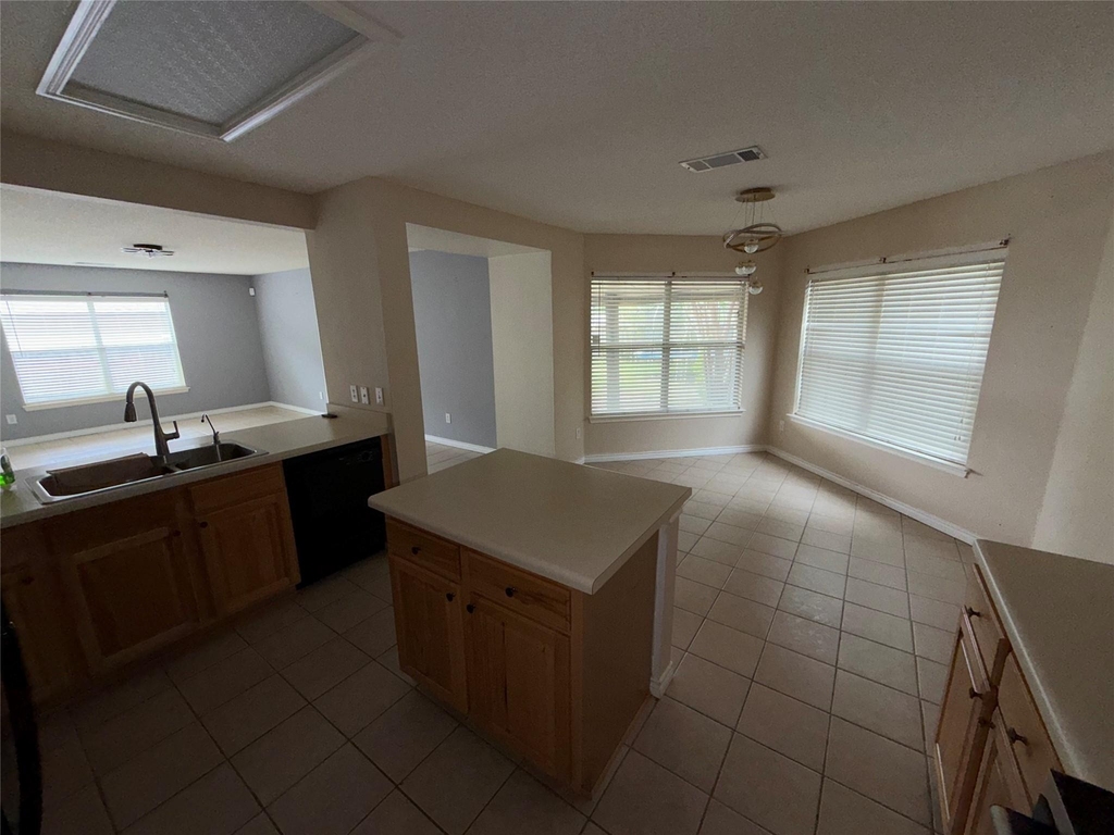 1704 Matagorda Dr - Photo 6