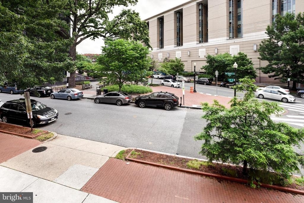 922 24th Street Nw - Photo 37