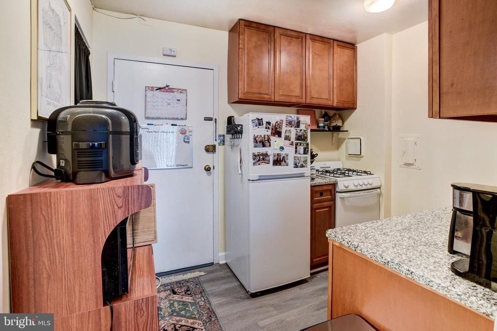922 24th Street Nw - Photo 8