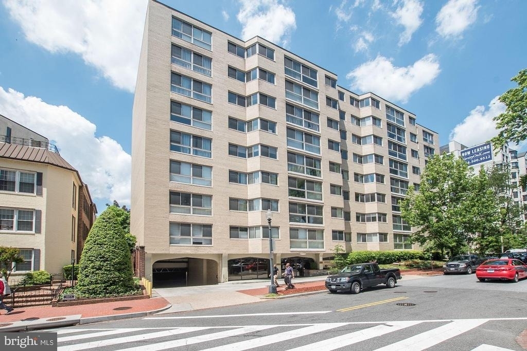 922 24th Street Nw - Photo 0