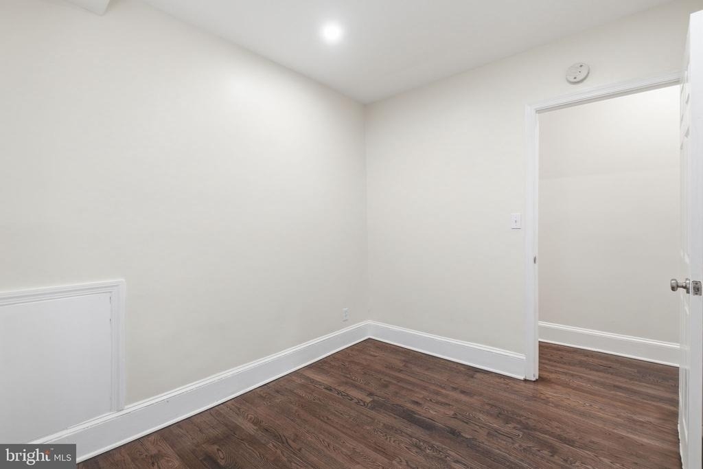 1038 6th Street Ne - Photo 12
