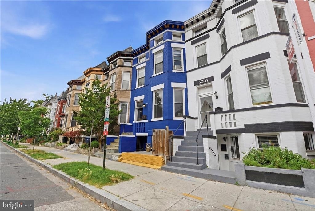 3009 11th Street Nw - Photo 1