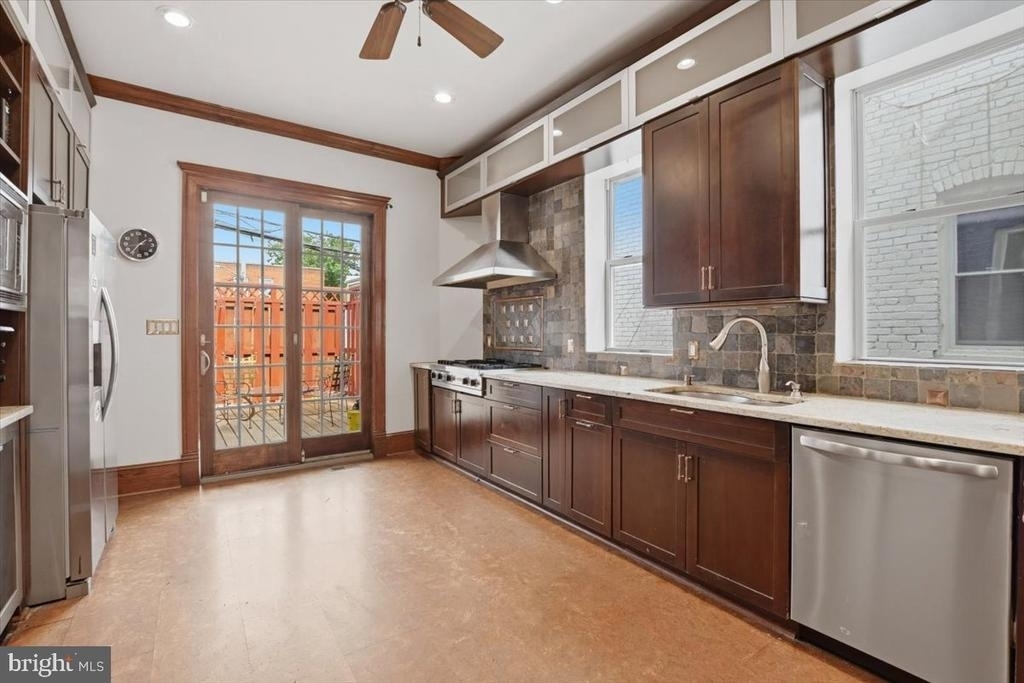 3009 11th Street Nw - Photo 4