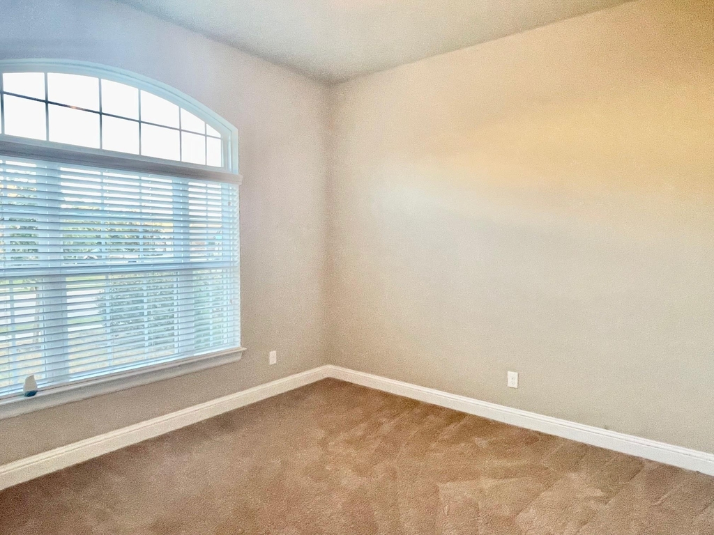 21406 Greylag Dr - Photo 13