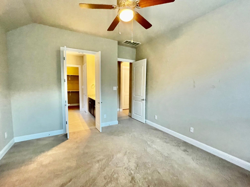 21406 Greylag Dr - Photo 16