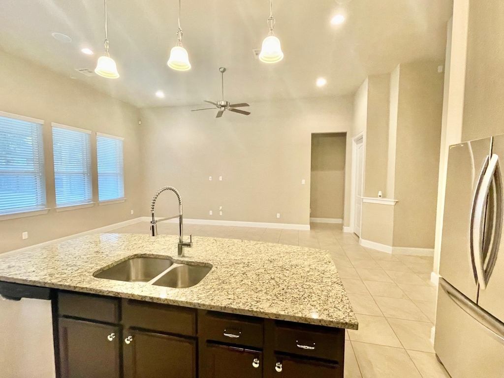21406 Greylag Dr - Photo 6