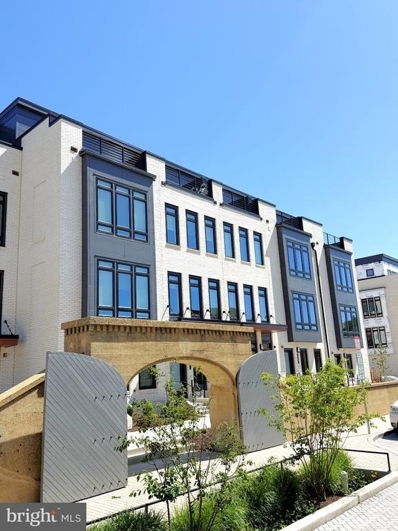 33 Lower Service Court Nw - Photo 0