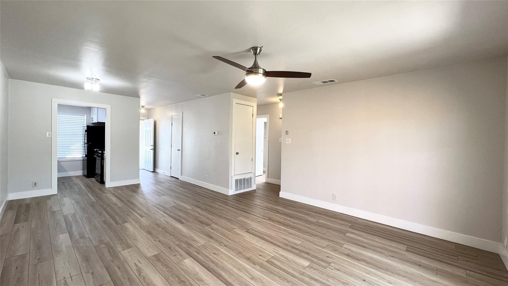 11208 Renel Dr - Photo 1