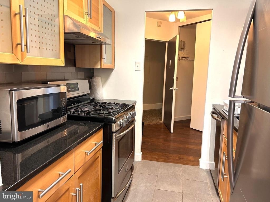4000 Tunlaw Road Nw - Photo 8